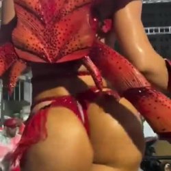 virginia e esse  seu rabo gostoso