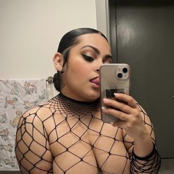 chubby latina MILF