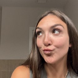 It’s so hot when a girl loves cum