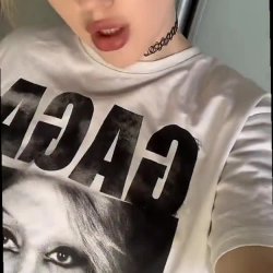 Hot Emily Leaks 18+