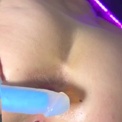 🔞 Hot nude big round ass tight shaved wet pussy vibing horny slut 💦🍑🫦😈 OF🔥