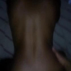 Neguinha cracuda mamando e levando rola