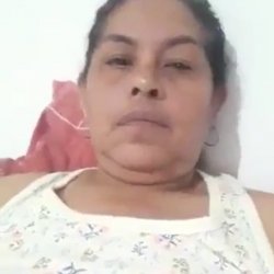 Madura casada mostrando bucetão enquanto marido sai pra trabalhar