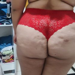 Corno pediu pra vazar fotos da esposa gordinha gostosa