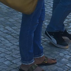 voyeur milf feet