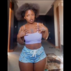 Crazy Curves n Africa Cle0pretty7 wit Thick Thighs n Phat Ass Booty