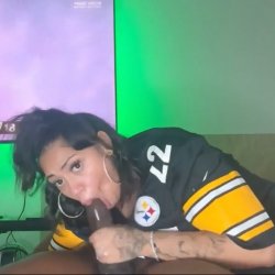The Halftime Show with this thick booty ebony 🏈