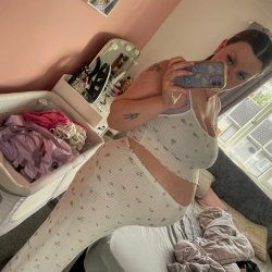 I'm a pregnant slut that will make you happy all night