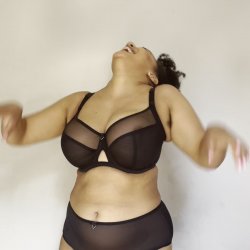 BIG BOUNCING BOOBS LIVE ON OMEGLE