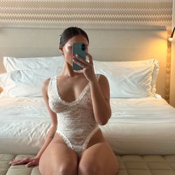 My body might be fit but I still think I look pretty hot