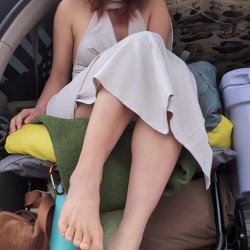 My toes taste so good, try them
