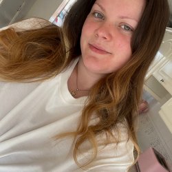 Absolutely love my pregnant body