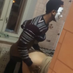 Novinha namorado filma escondido amigo comendo sua mulher!!! novinha, vazou, vazada, corno, vazados
