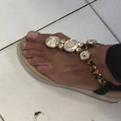candid feet mature