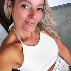 Geile Wichsvorlage Annette für Cumtribute und Ai