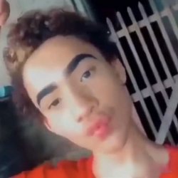 Coroa que eu comia me aprensentou essa delícia de via-di-nho novinho, delícia viu tropa 😈😈😈