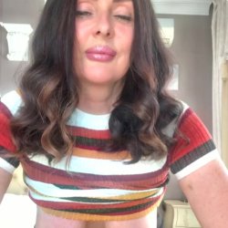 🔞 Sexy MILF big perky tits nude horny slut tease 🫦💦🍑😈 OF now