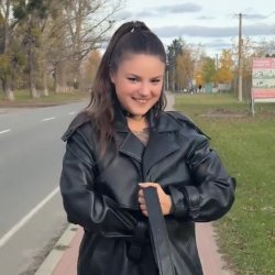 Beautiful Betty Bong Leaks 18+