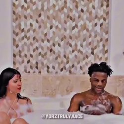 Ishowspeed bulge flash a pawg o.f model in the jacuzzi