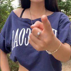 Ai cởi đồ hay là bản tinh cũng được ạ con đỉ này là nyc của em ạ mấy anh bắn tinh thoải mái