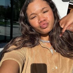 got me busting nut wanna shoot nut down her big throat and tounge fr
