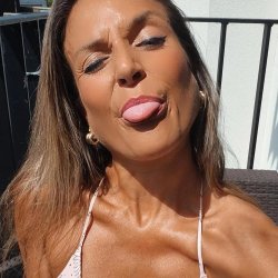 Annalisa ready for Cumtribute and Sperm Wichsfresse als Wichsvorlage für DICH