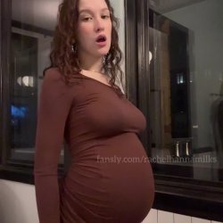 PregnantBBC🐰​