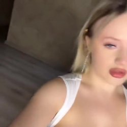 Hot Emily Leaks 18+