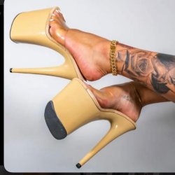 Hot Heels 👠