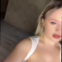 Sexy Emily Leaks 18+