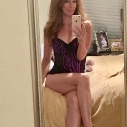 Hot MILF Flight Attendant ans Whore
