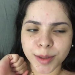 Novinha safada fazendo Live