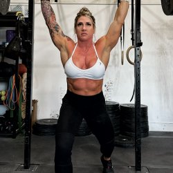 Does it turn you on when I am flexing my muscles for you Honey