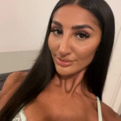 Cum paint my tits with your load 💦