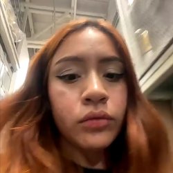Chica del Oxxo enseñando tetas y panocha parte 2