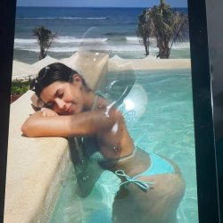 Tributo a la puta de Susana por andar de calienta huevos con ese bikini tan rico