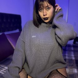 Bored and waiting for you in bed Daddy