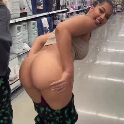 Ebony Teen Thots in Public