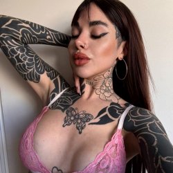 Always feeling slutty and ready to share my body… 😏