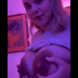 Busty pregnant Gabbie lactating her huge boobs with big nipples and areolas 🥵🍼🔥