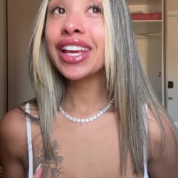 MILF LATINA GIRL FLASHES TITS ON OMEGLE