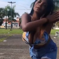 Morenaça Peitudeusa Suvacudeliciosa Reboladeira Fazendo Meu Pau Latejar De Novo