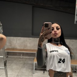 Let me show you my naughty side