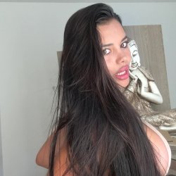 🔞 Sexy milf big perky tits round ass tight thong nude tease horny slut 🫦💦🍑😈 OF now
