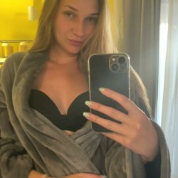 🔞 naked big ass masturbating horny wet naked 💦🫦 Full on OF