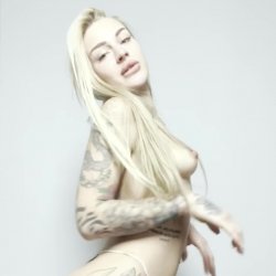 🔞 Hot young blonde perky tits big round ass nude sexy horny slut tattoos 🫦💦🍑😈 OF!