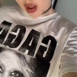 Hot Emily Leaks 18+