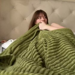 🔞 round ass slutty slut cumming hard naked moaning 💦🫦 Link OF