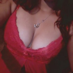 🔥Pack de una Linda jovencita con unas nalguitas muy ricas mostrando su conchita deliciosa🤤😍🔥