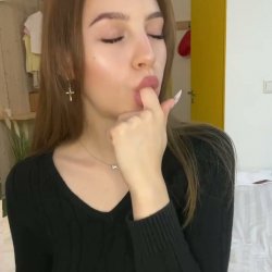 🔞 Naked slutty perfect ass moaning horny 💦😈 Full vid on OF